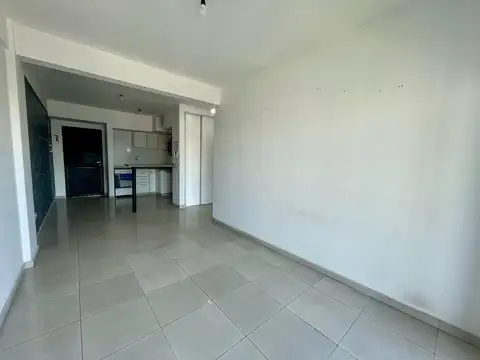 Departamento en Alquiler en Remedios De Escalada, $ 580.000
