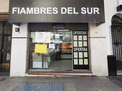 AV. MONTES DE OCA 1400