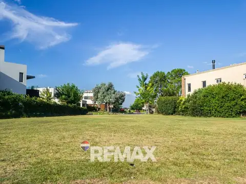 LOTE EN VENTA BARRIO TERRALAGOS CANNING
