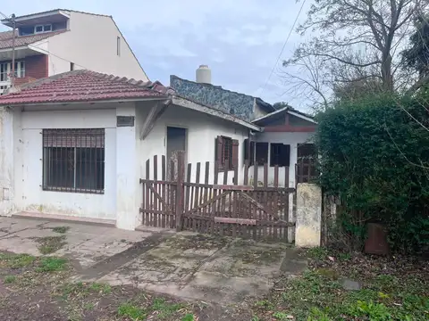 VENTA CASA 3 AMBIENTES 2 DE ABRIL QUINCHO PARQUE