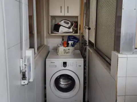 Avenida Córdoba e/ Laprida y Doctor Tomás Manuel de Anchorena