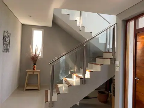 Casa en Venta al Este