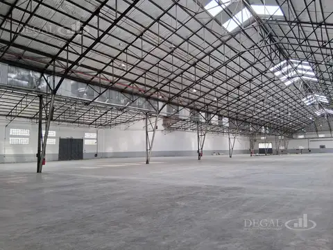 Galpon en Venta 67  mts Frente