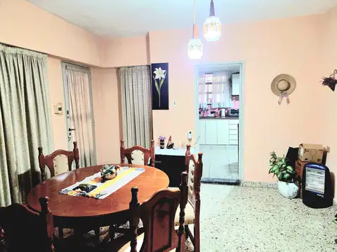 Casa en Venta en Villa Adelina, USD 240.000