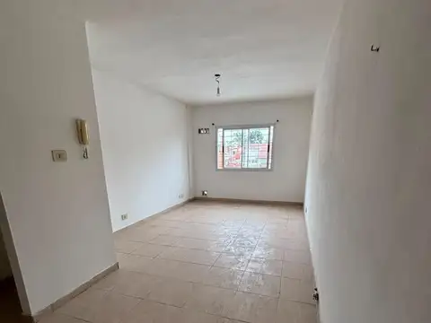 Depto Tipo Casa en Venta de 1 dormitorio