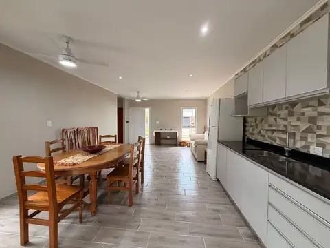 VENTA - CASA 2 DORM. EN B° LA HUEYA, CAIMA
