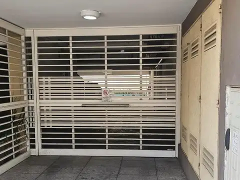 Cochera en venta - 15Mts2 - Almagro