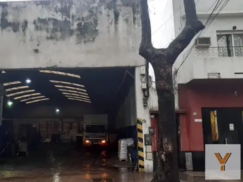 Depósito en Alquiler - 2 Baños - 600mts - Parque Patricios