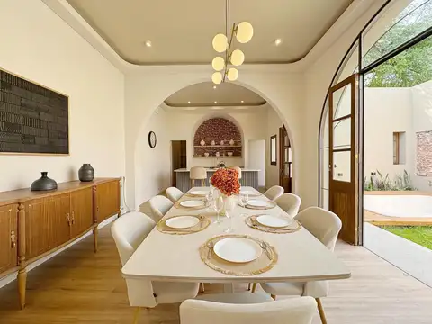 Casa en Venta en Nuestra Señora De Lourdes, USD 420.000