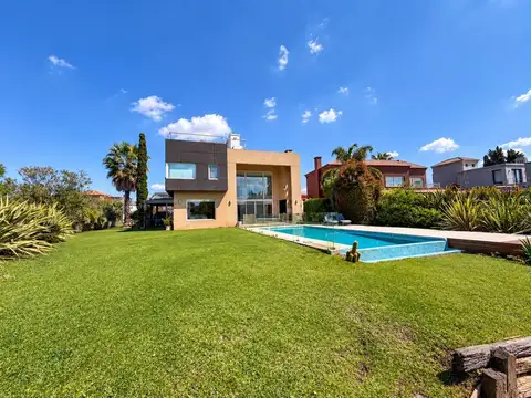 Casa en Alquiler Temporal de 4 dormitorios