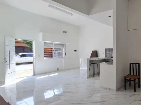 HERMOSO PH EN ALQUILER- ZONA RUCCI 100 CIUDADELA