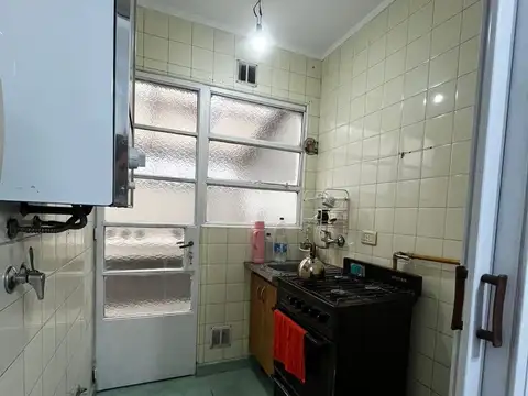 OFICINA EN ALQUILER EN EL CENTRO DE LANUS O