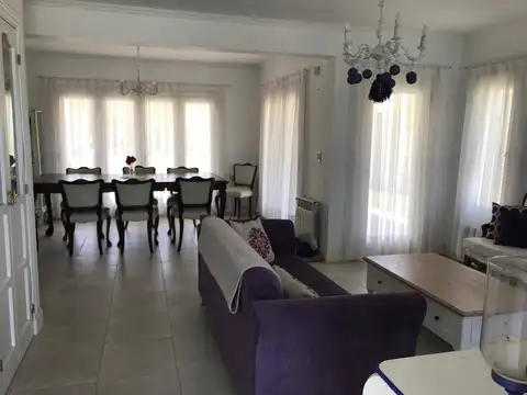 Casa en Venta en Mar De Ajo, USD 240.000