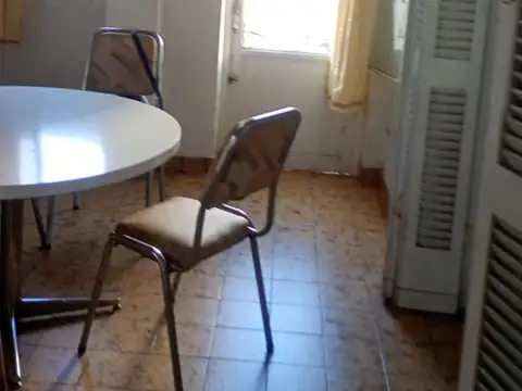 Casa 4 ambientes con 1 baño