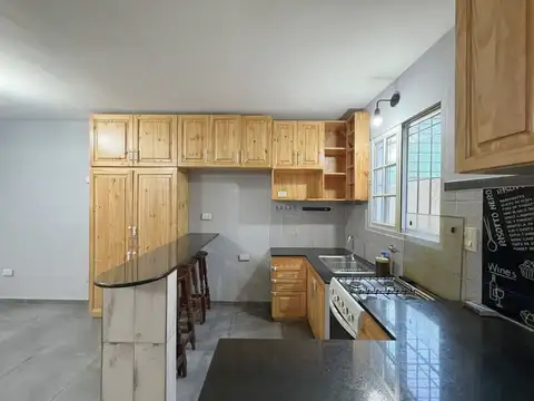 Depto Tipo Casa 4 ambientes con 1 baño