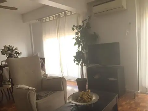 Departamento 4 ambientes con 3 baños