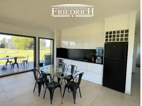 Casa en Venta con 5 cocheras