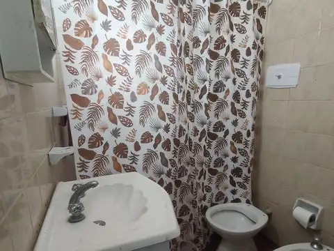 Depto Tipo Casa 2 ambientes con 1 baño