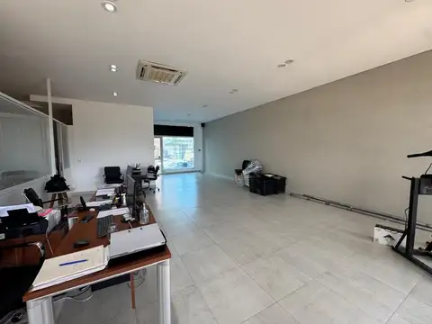 Disponibilidad inmediata. Ideal cafeteria.