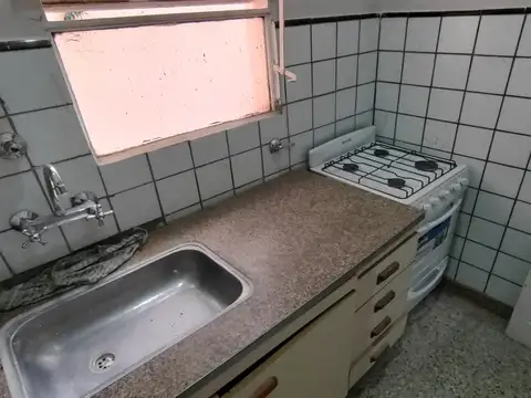 Depto Tipo Casa en Venta 70 años