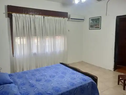 Depto Tipo Casa en Alquiler en Banfield, $ 600.000