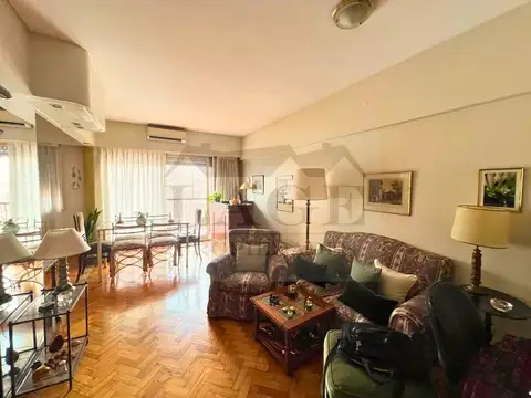 Uriarte 2400, Piso 7°