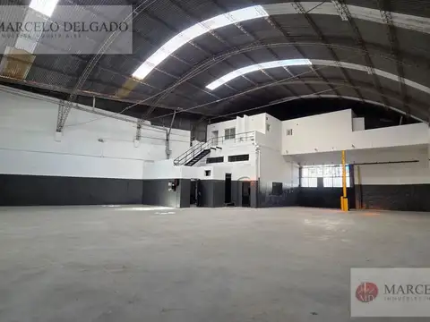 Depósito Galpon 450 m2 La Boca  -  Alquiler -  Mixtura 3