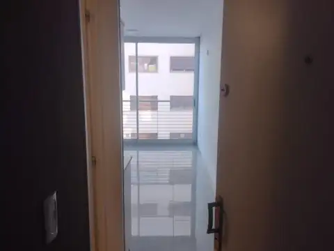 Darwin 600, Piso 6