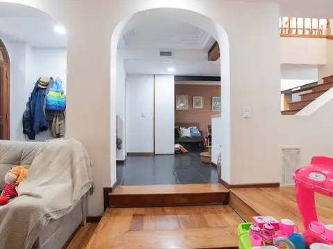 Venta Casa Lote Propio, Cochera, Jardin, Piscina