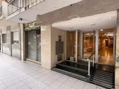 ALQUILER LOCAL COMERCIAL OPORTUNIDAD PLAZA COLON