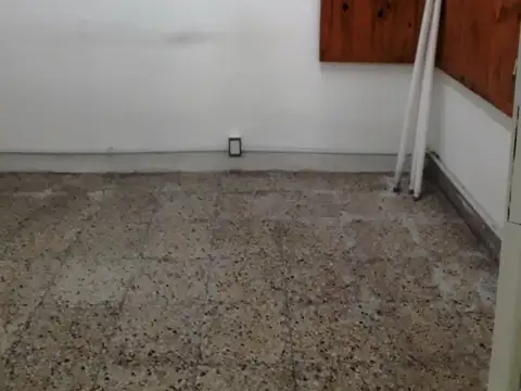 Oficina en Alquiler en Villa Ballester, $ 500.000