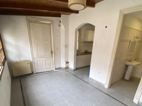 Casa en Alquiler en Temperley, $ 850.000