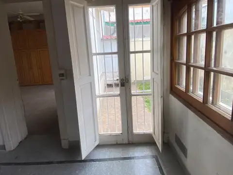 Casa de 2 Amb. con Cochera