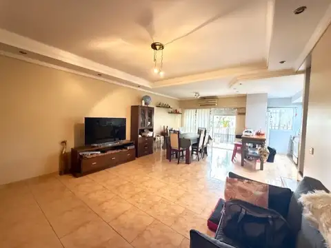 Depto Tipo Casa en Venta de 3 dormitorios
