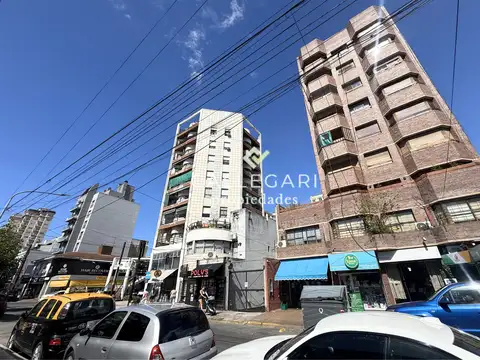 Oficina 5 ambientes con 2 baños