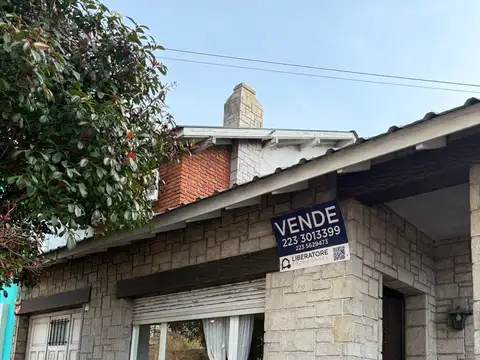 CHALET 5 AMBIENTES EN PH AL FRENTE – TOTALMENTE INDEPENDIENTE