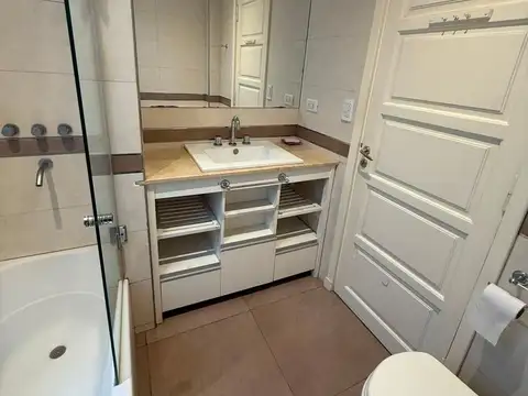CHALET 5 AMBIENTES EN PH AL FRENTE – TOTALMENTE INDEPENDIENTE
