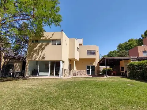 Casa en Venta en Cielo, USD 228.000