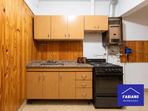 3 ambientes al frente con balcón y terraza propia