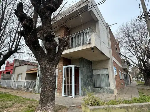 Venta Casa, Campana Centro, terraza, doble garage