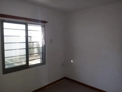 Se Alquila Casa en San Roque