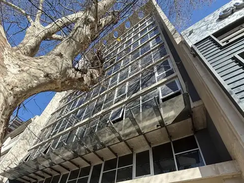 VENTA OFICINA PISO COMPLETO AZOPARDO 451