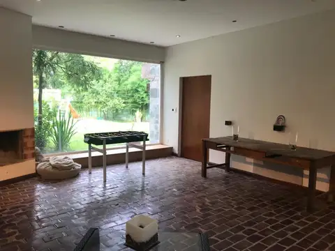 Casa en Venta en Barrio Parque Leloir, USD 480.000