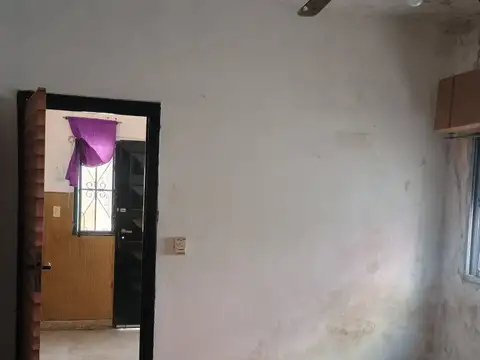 Depto Tipo Casa 2 ambientes con 1 baño