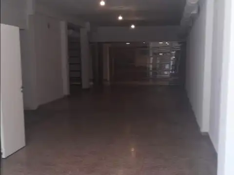 Local en Venta 40 años