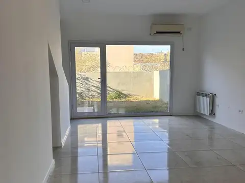 Depto Tipo Casa en Venta 3 años