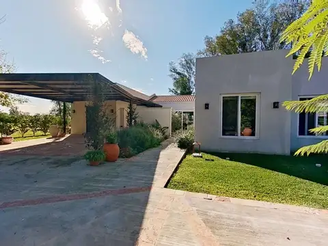 Casa en Alquiler de 3 dormitorios