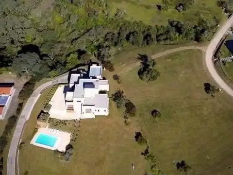 Excelente Lote 3.640 M2 En B° Privado La Hoyada Lote 20