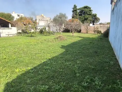 Terreno en Venta en Villa Luzuriaga, USD 99.500