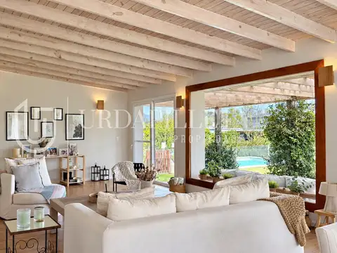 Casa en Venta al Oeste